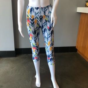 Gold sheep Chevron Crop